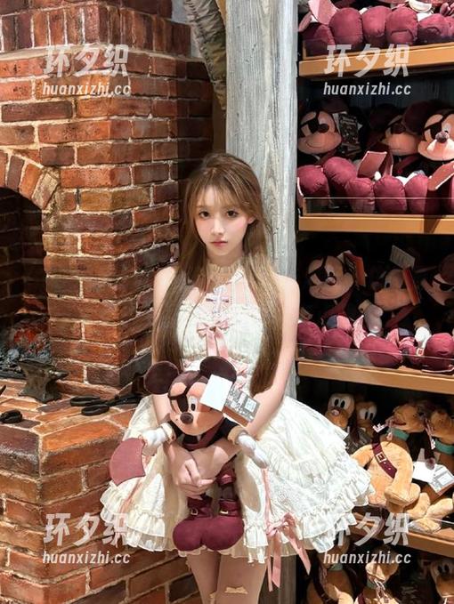 17一起吃瓜 观看17一起吃瓜网,仿佛置身于人间百态,心情也有点微妙
