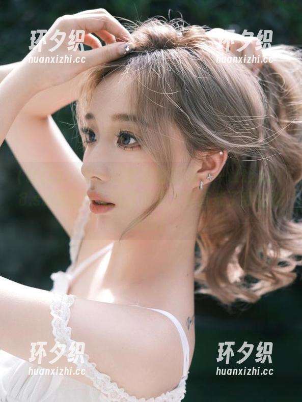 tttzzz18.su 吃瓜时间到——tttzzz18.su的黑料入口在安卓上简直成了我的解压站!