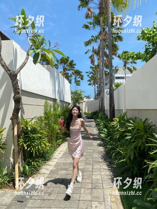 早晨的阳光洒在吃瓜网的传送门前，你准备好了吗？