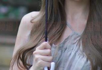 “吃瓜频道”视频里的新鲜事,保你随时停不下来,眼珠子都要掉了