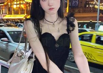 一边分享新闻一边追剧,似乎是“带你吃瓜”的新玩法!