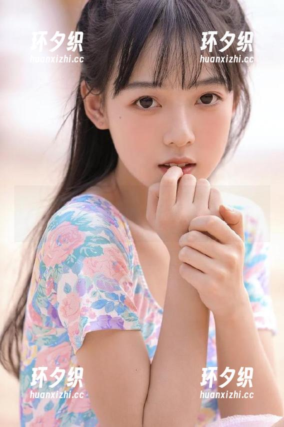 在登录界面狂刷的我，完全被带你吃瓜的封面吸引了，先吃一口再说。
