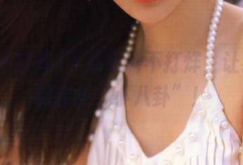 下载黑料不打烊，让我每天都变身“小八卦”！