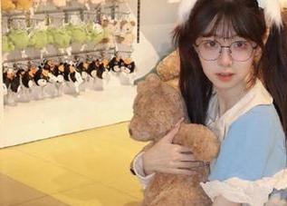 “黑料不打烊”更新的SO入口导航好像能带我去另一维度,瓜都吃不热乎了!