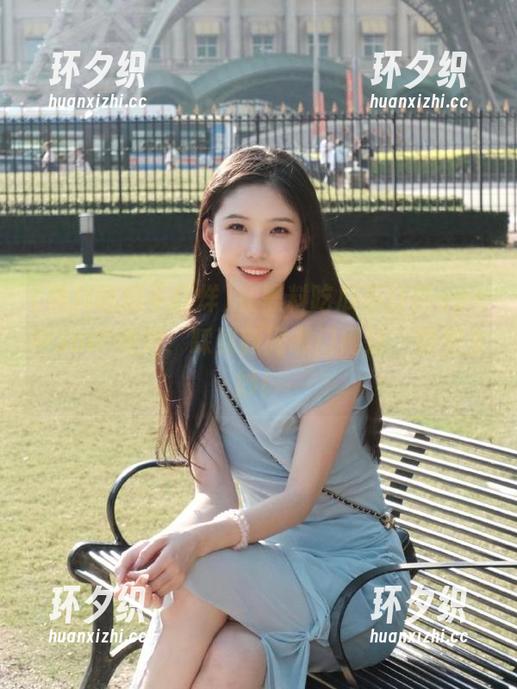 在黑料吃瓜不打烊app中360°浸泡，踩到新网曝门网址，感觉太妙！