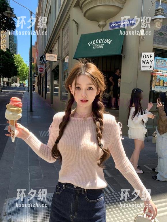 黑料社 传送门开启,快去黑料社下载,瓜太诱人!