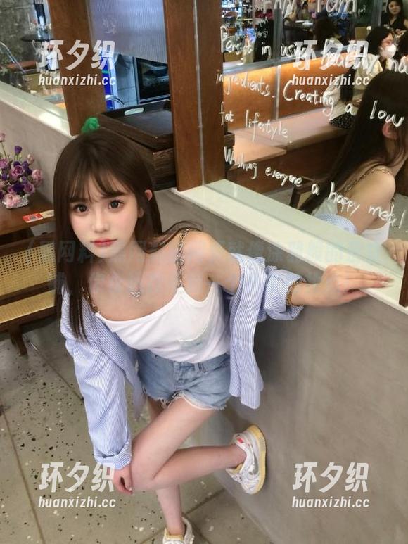 黑网料的网页就像涂鸦般的杂货铺，你永远找不到一个真实的妆点！